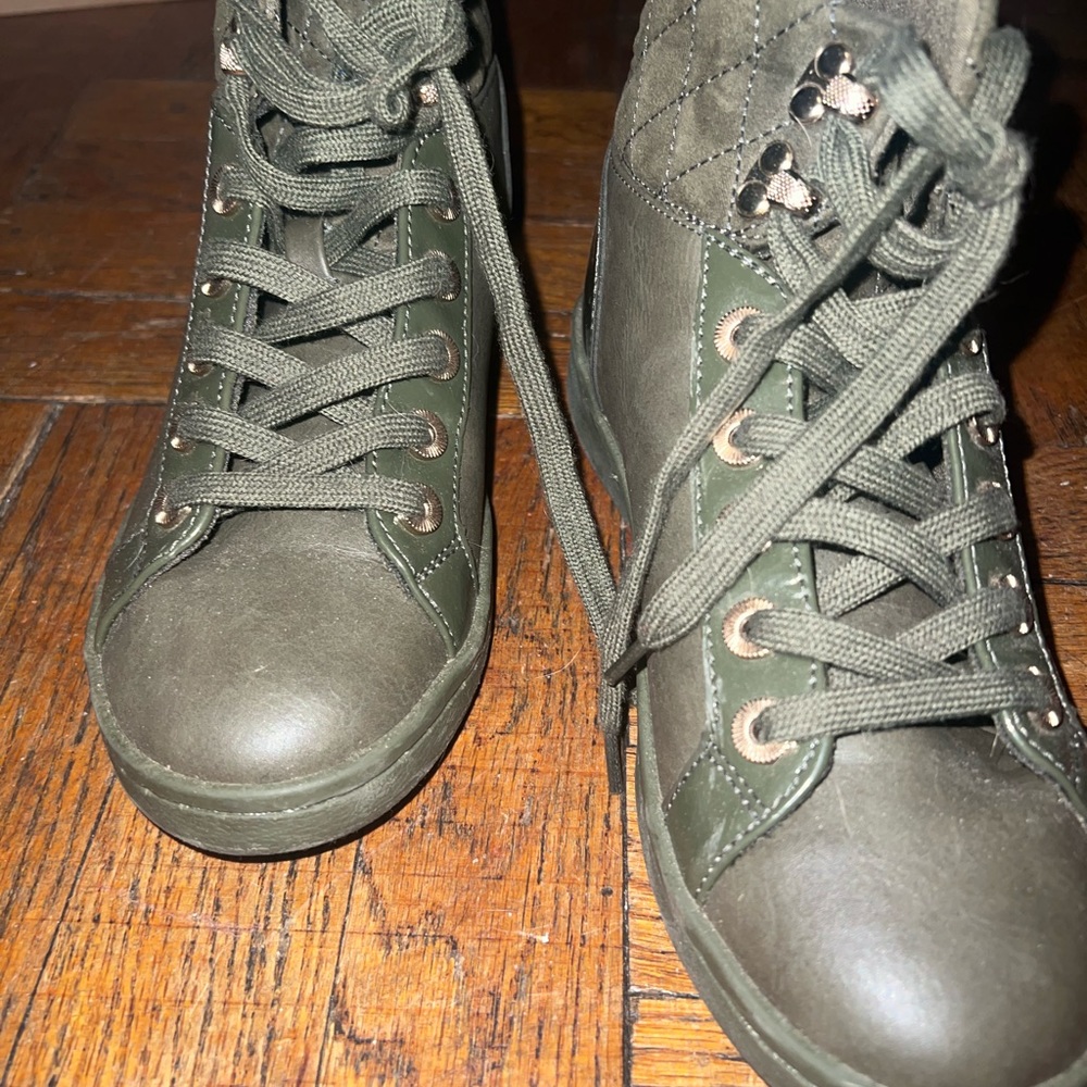 Aldo combat sneaker boots . Worn once . Size 7 . Hunter green